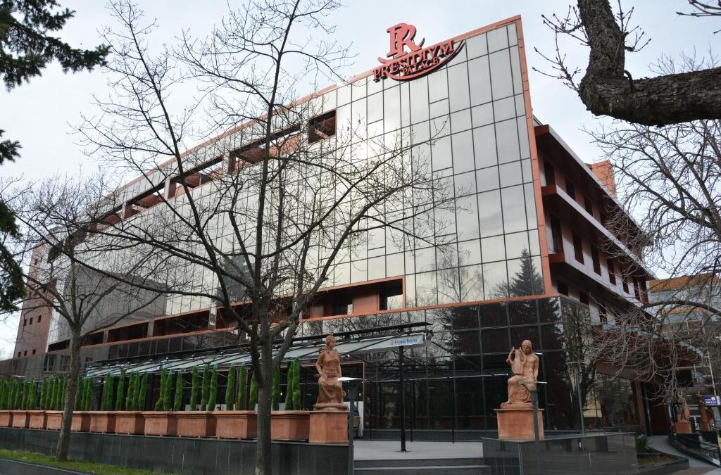 Кафе-ресторант  Президиум Палас